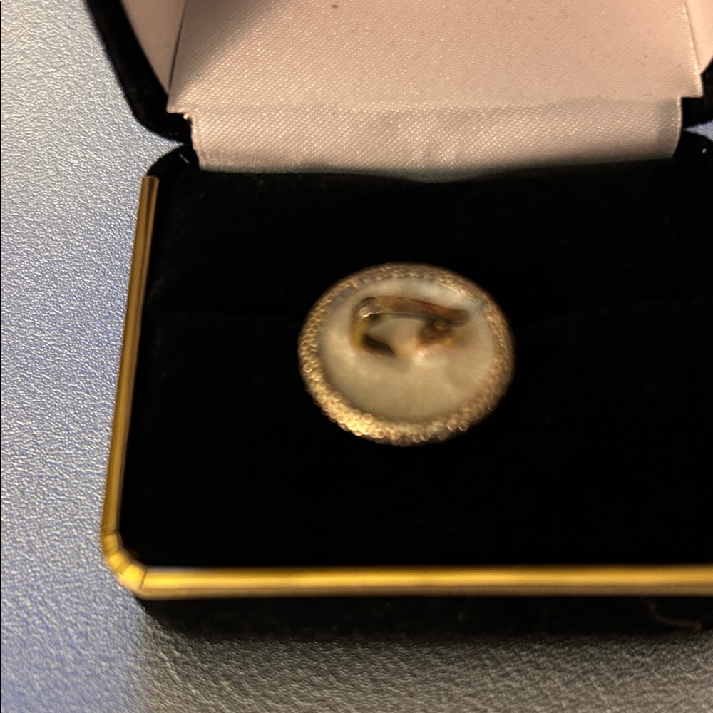 Gold-Tone Button Accessory - image 3